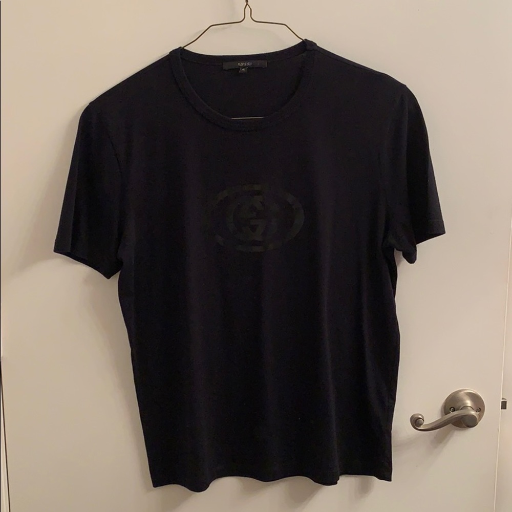 Men’s black Gucci t shirt